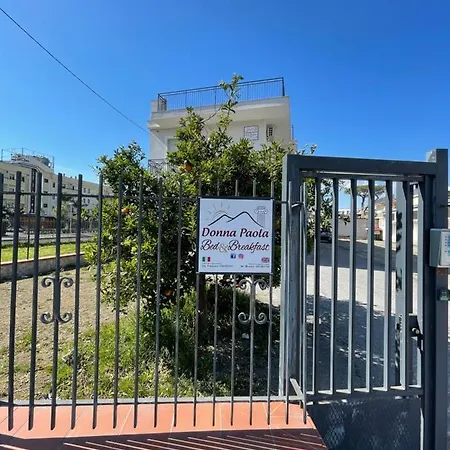 Donna Paola 3*